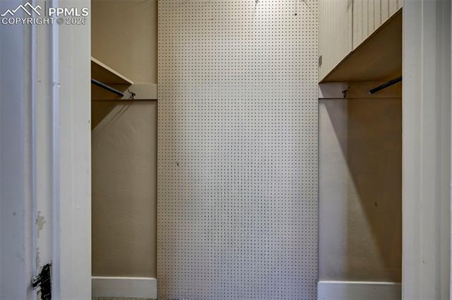 1923 N Cascade Avenue