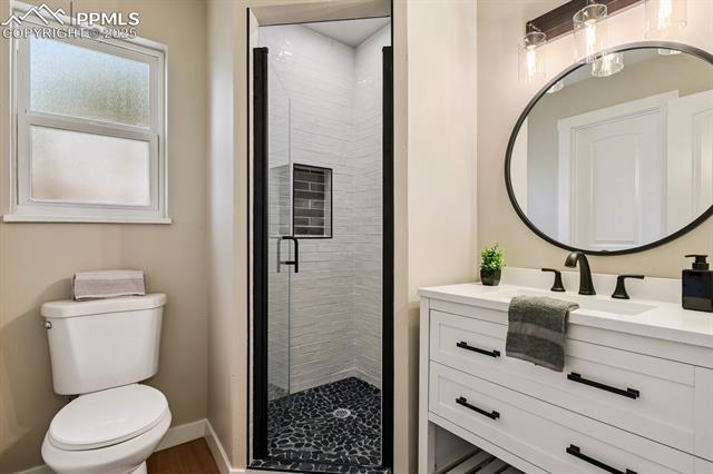 79 W Old Broadmoor Road