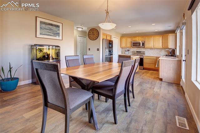 9376 Wolf Pack Terrace