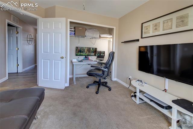 9376 Wolf Pack Terrace