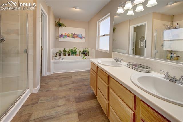 9376 Wolf Pack Terrace