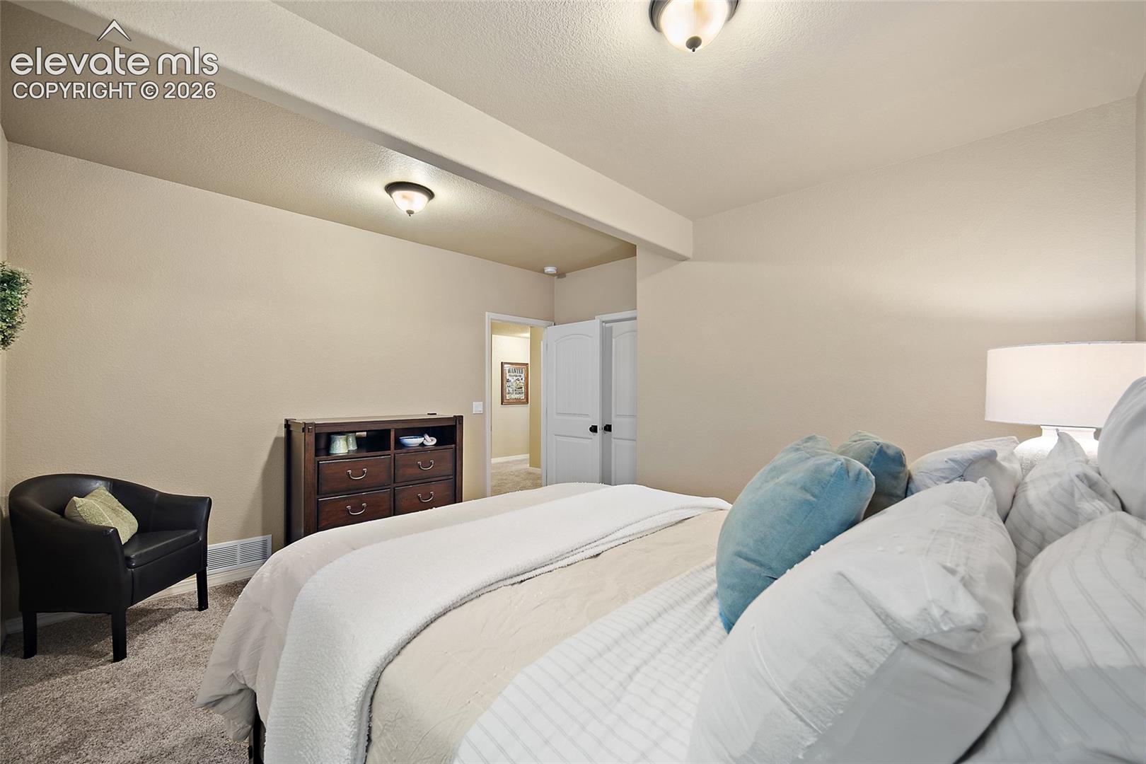 13296 Cedarville Way