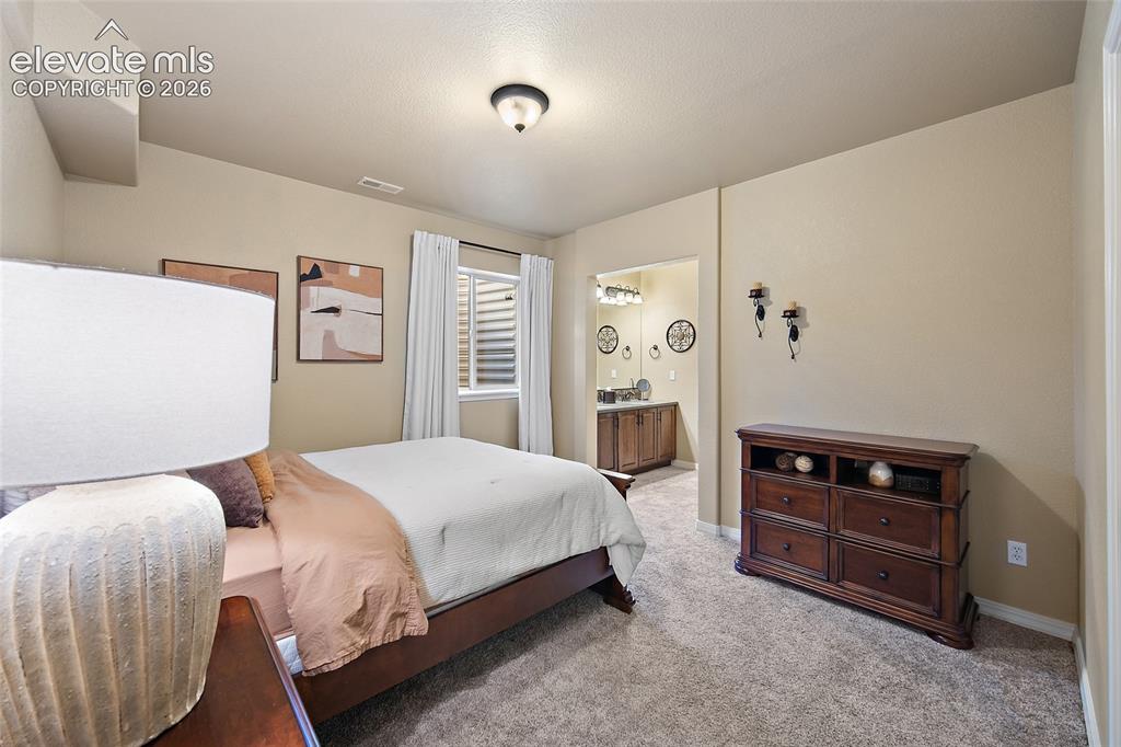 13296 Cedarville Way
