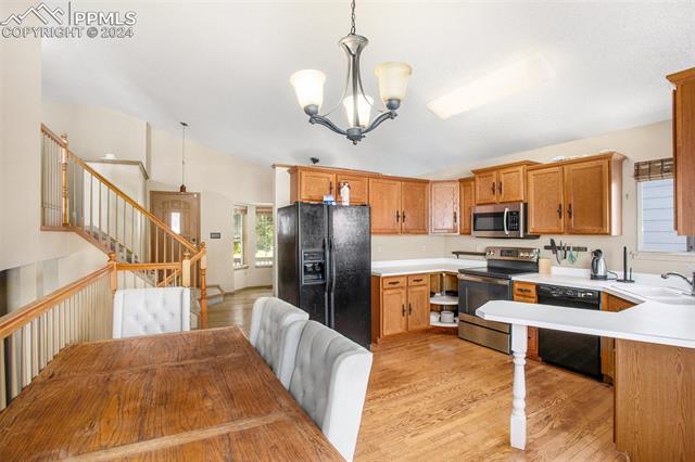 6034 Oakwood Boulevard