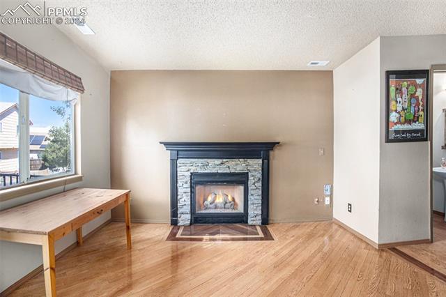 6034 Oakwood Boulevard