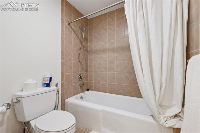 201 E Las Animas Street 305