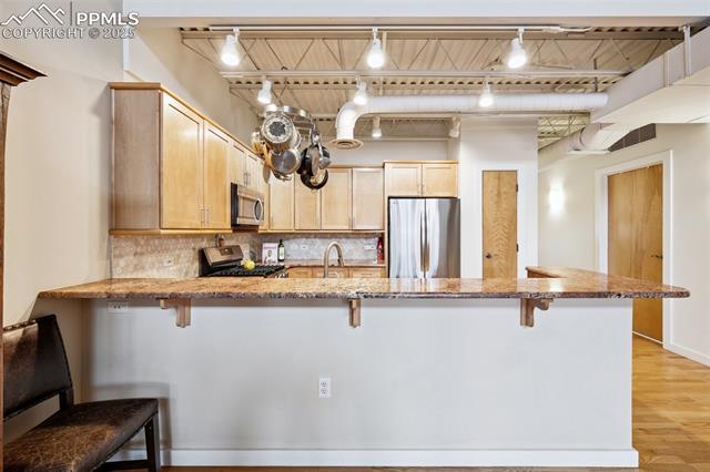 201 E Las Animas Street 305