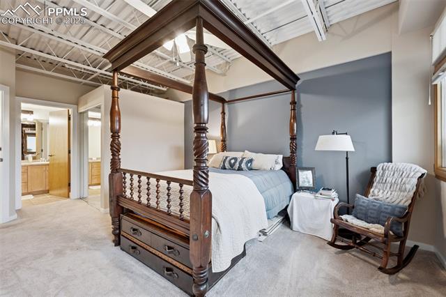 201 E Las Animas Street 305