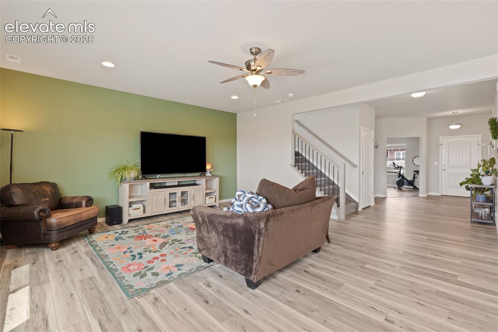 7901 Berwyn Loop