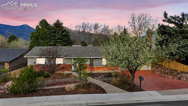 1114 Pioneer Lane