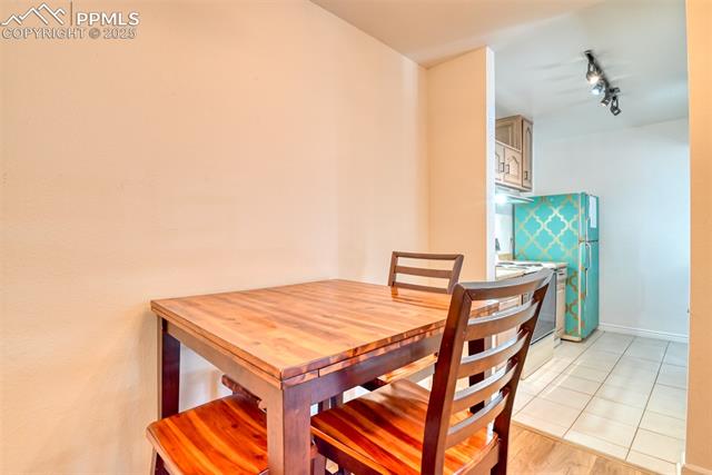 935 Saturn Drive 230