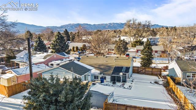 2879 Merry Lane