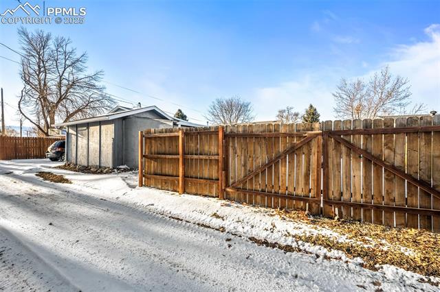 2879 Merry Lane