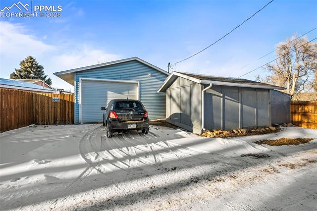 2879 Merry Lane