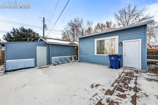 2879 Merry Lane