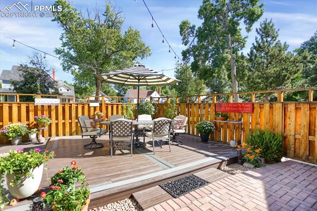 1529 N Nevada Avenue