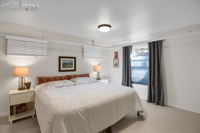 1529 N Nevada Avenue