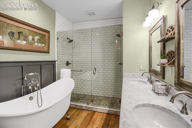 1529 N Nevada Avenue