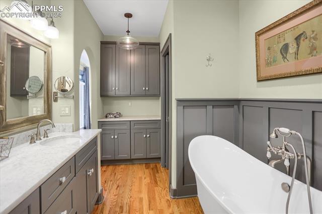 1529 N Nevada Avenue