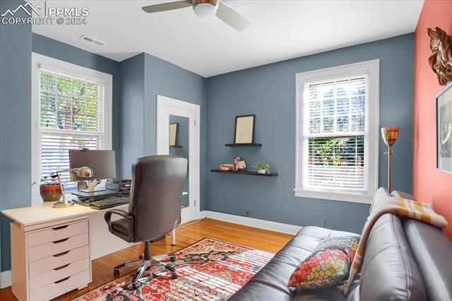 1529 N Nevada Avenue