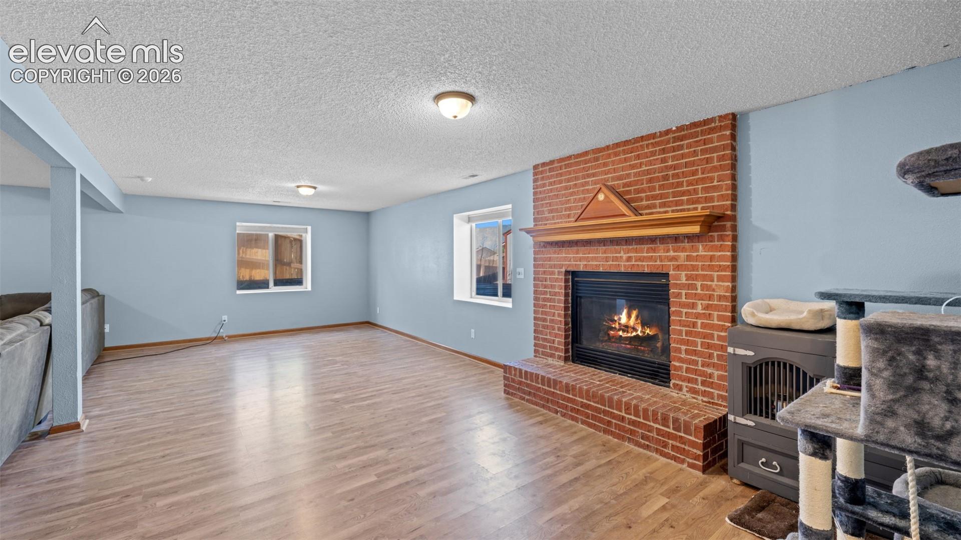1180 Goodview Court