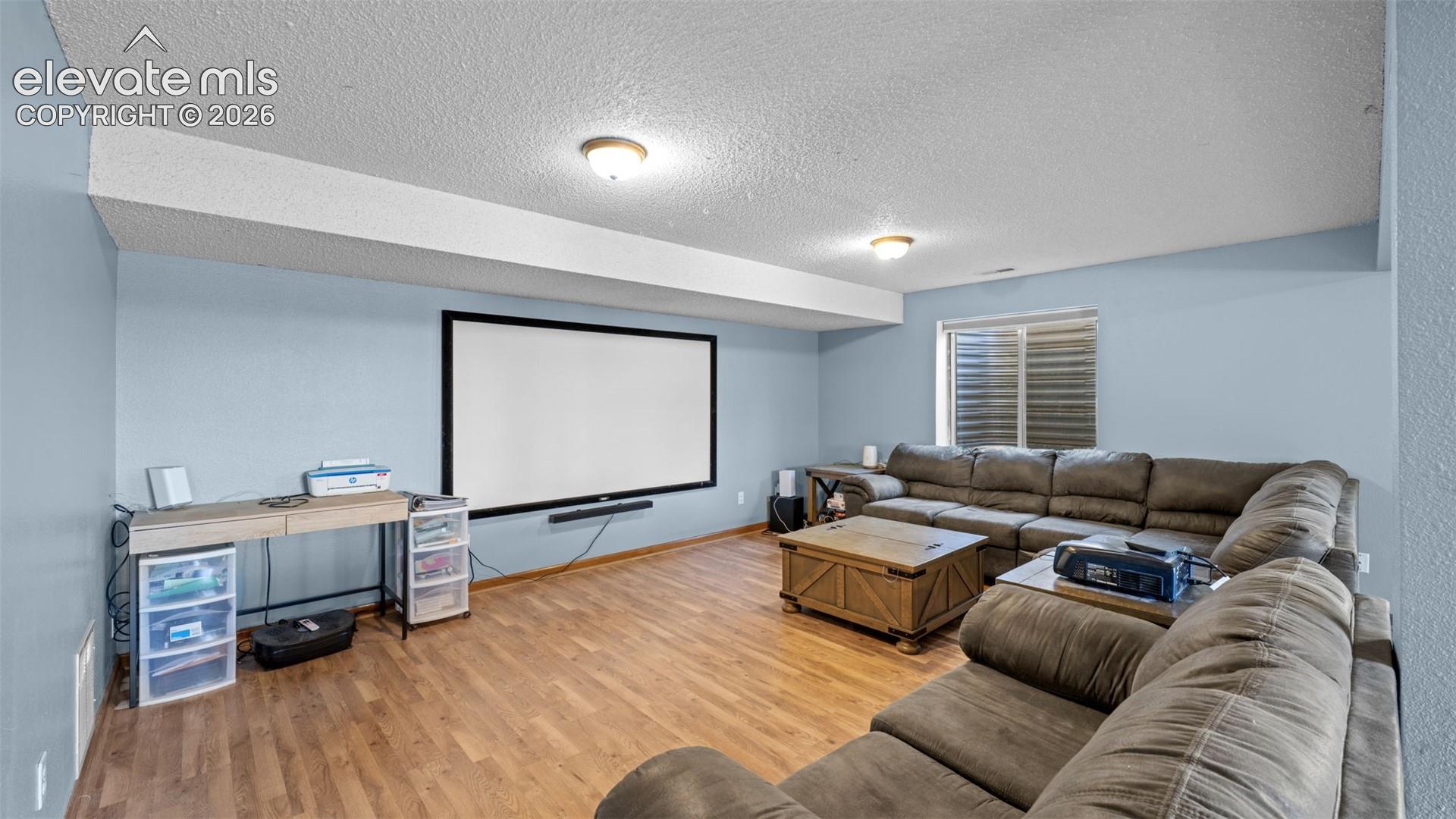 1180 Goodview Court
