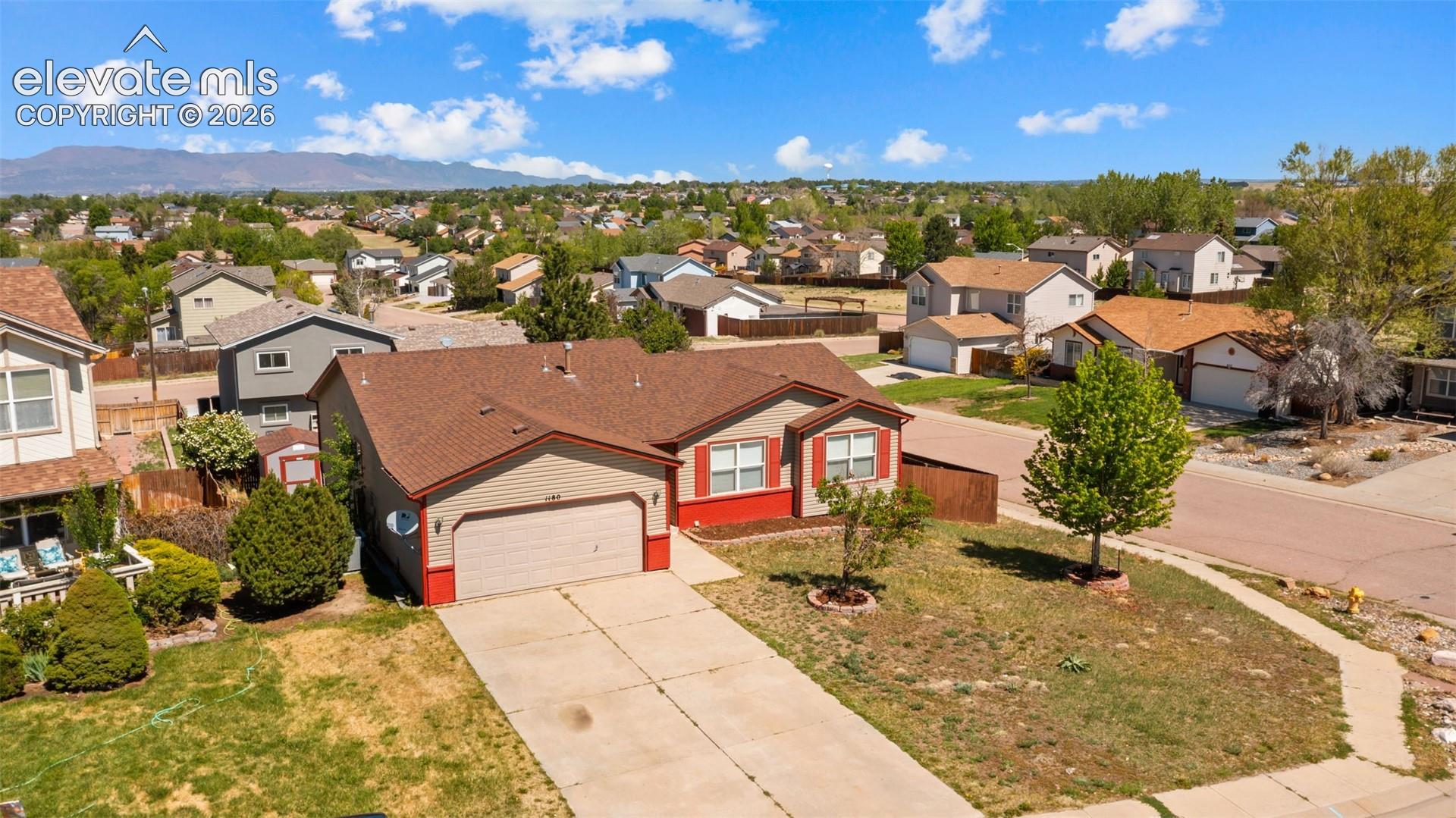 1180 Goodview Court