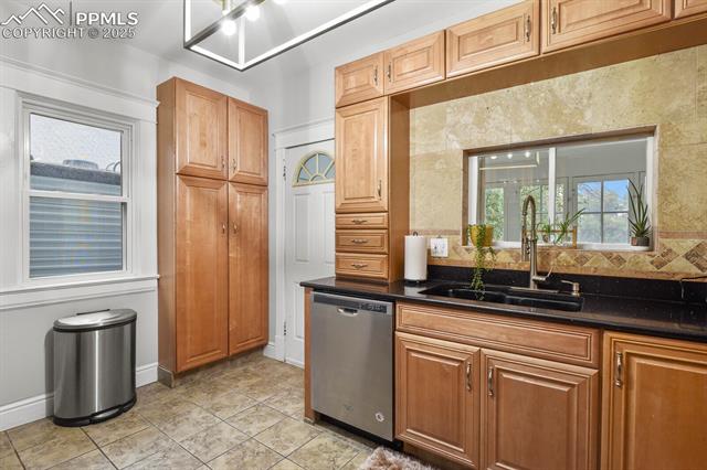 832 E Vermijo Avenue