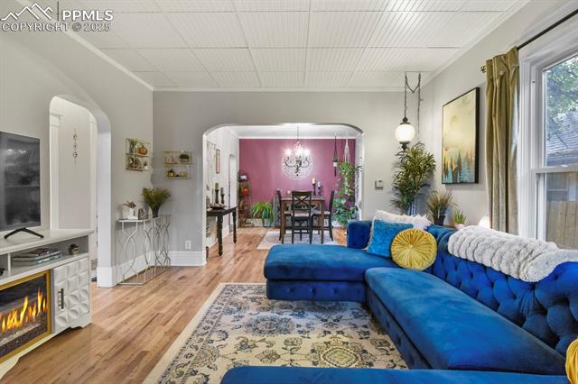 832 E Vermijo Avenue