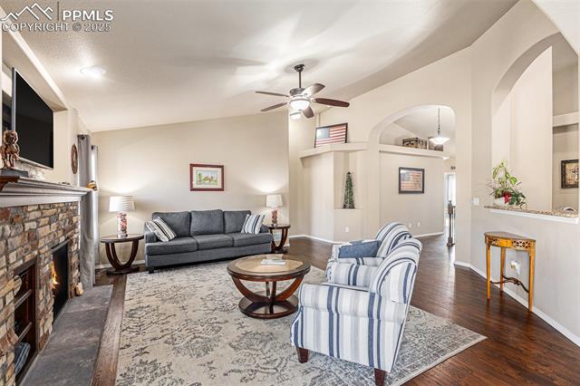 10823 Torreys Peak Way