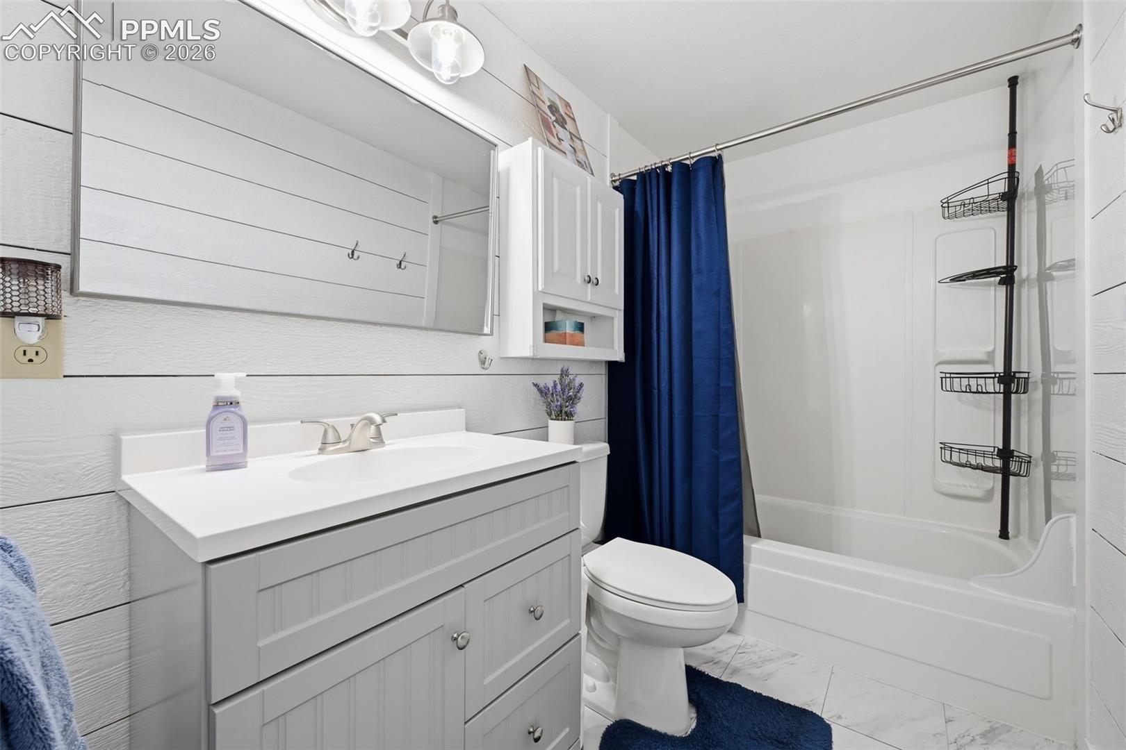 28 Signalman Lane
