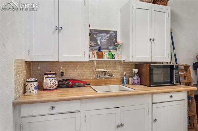 1215 N Nevada Avenue