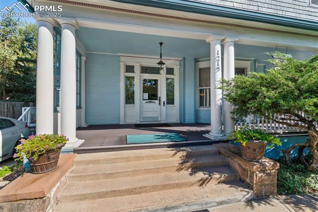 1215 N Nevada Avenue