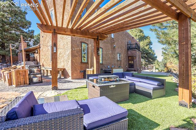 5860 Broadmoor Bluffs Drive