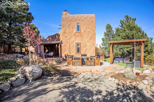 5860 Broadmoor Bluffs Drive