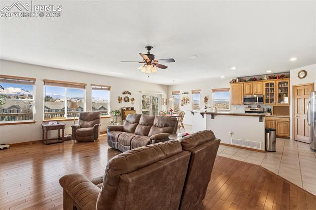 6610 Oasis Butte Drive