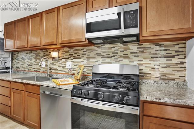 3240 Van Teylingen Drive D