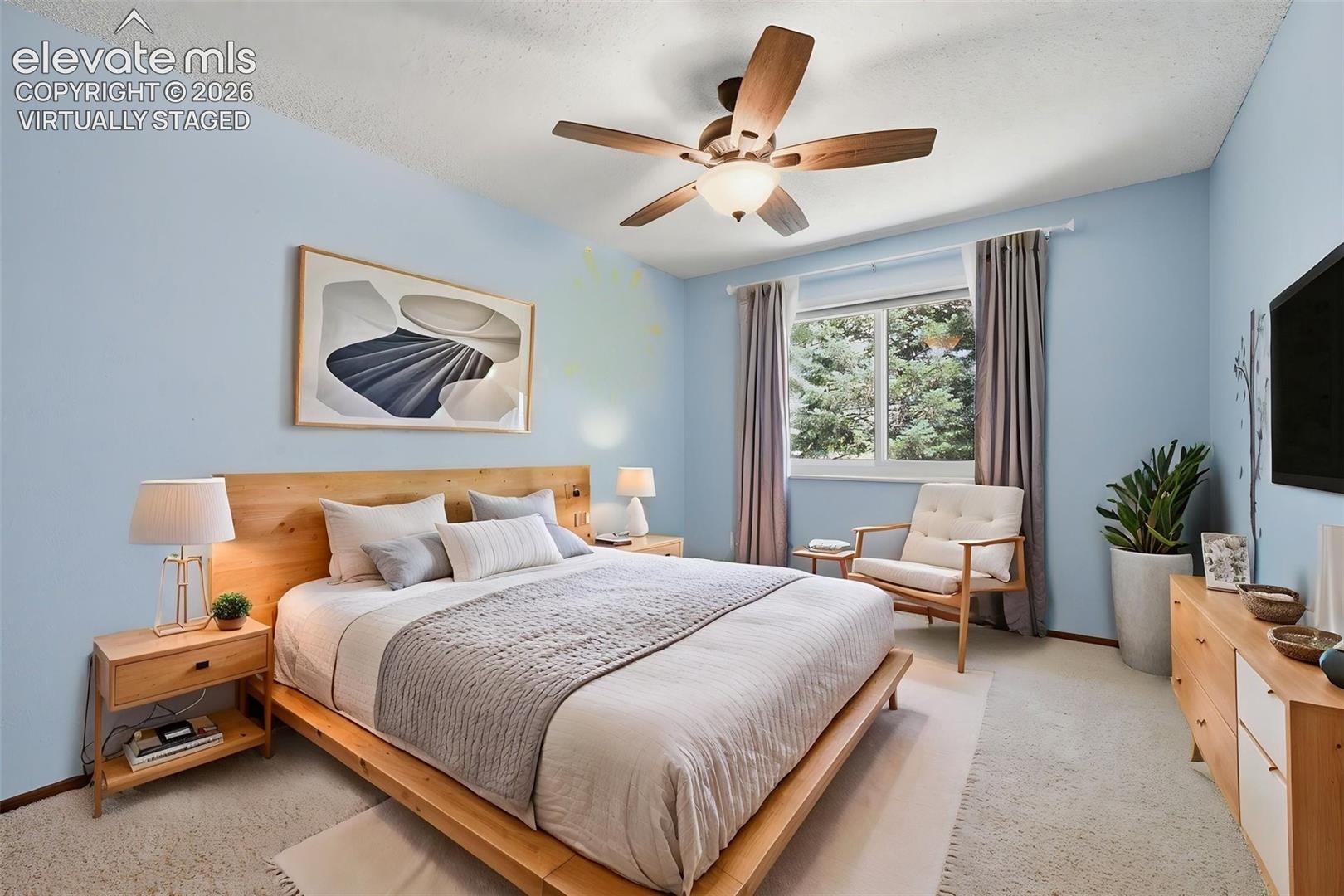 927 Oakwood Drive