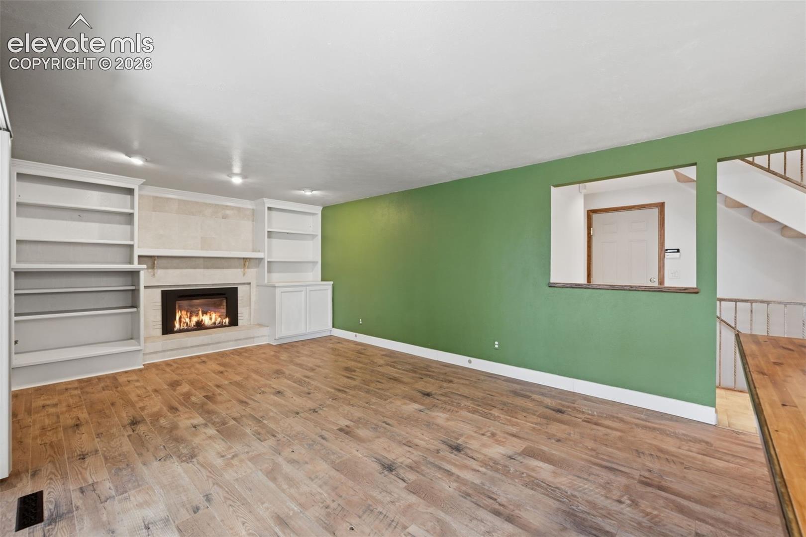 927 Oakwood Drive