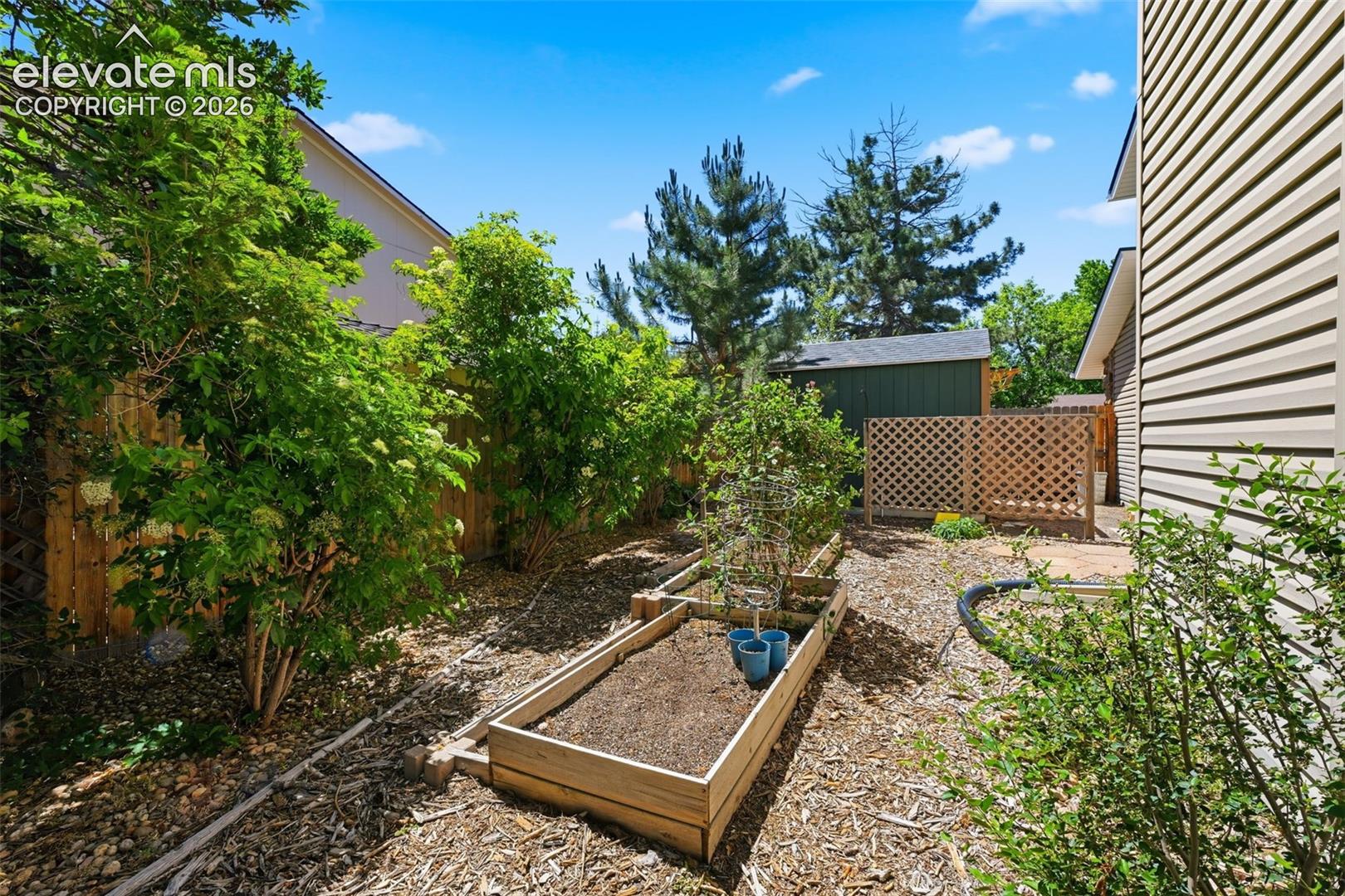 927 Oakwood Drive