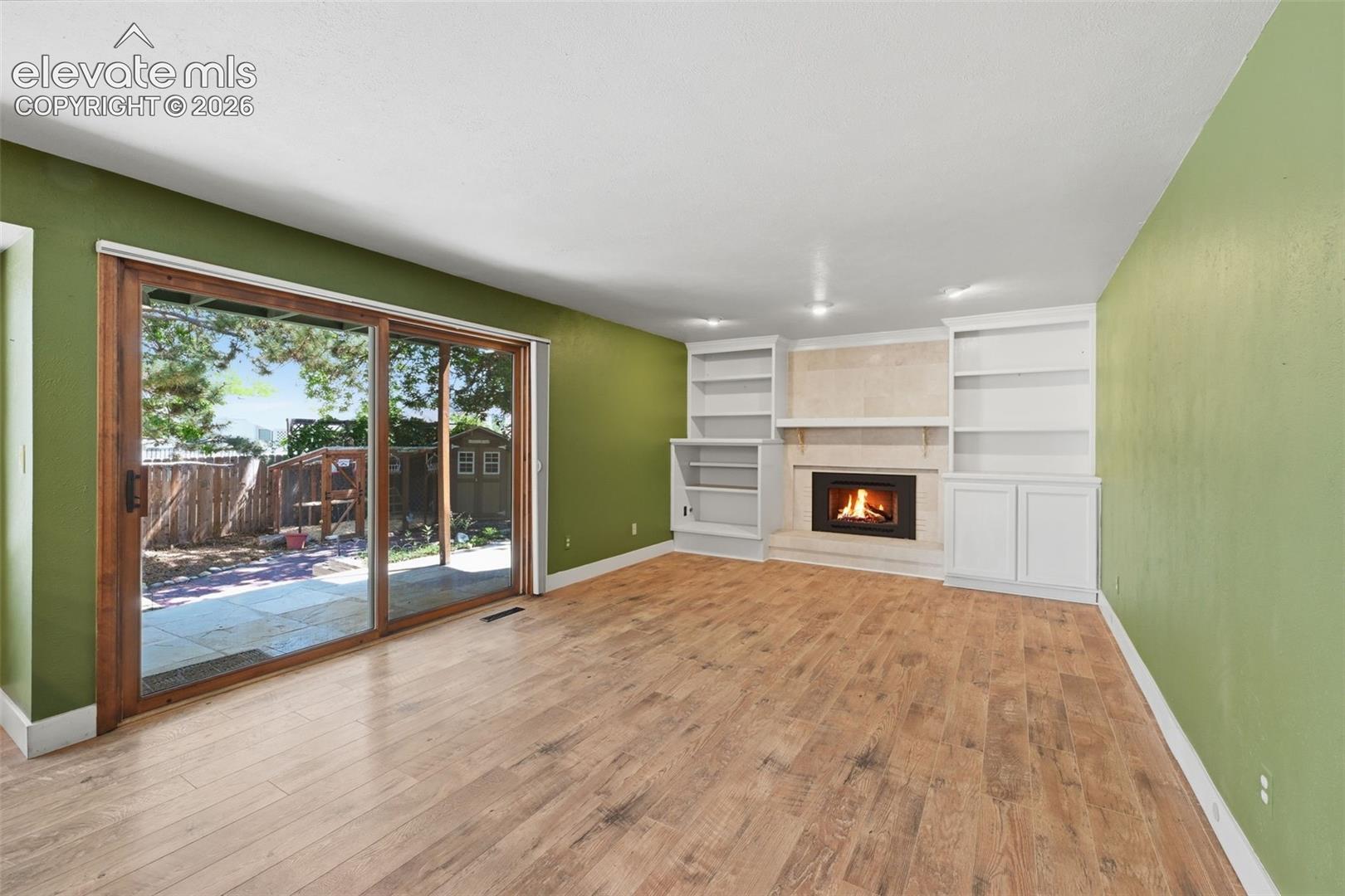 927 Oakwood Drive