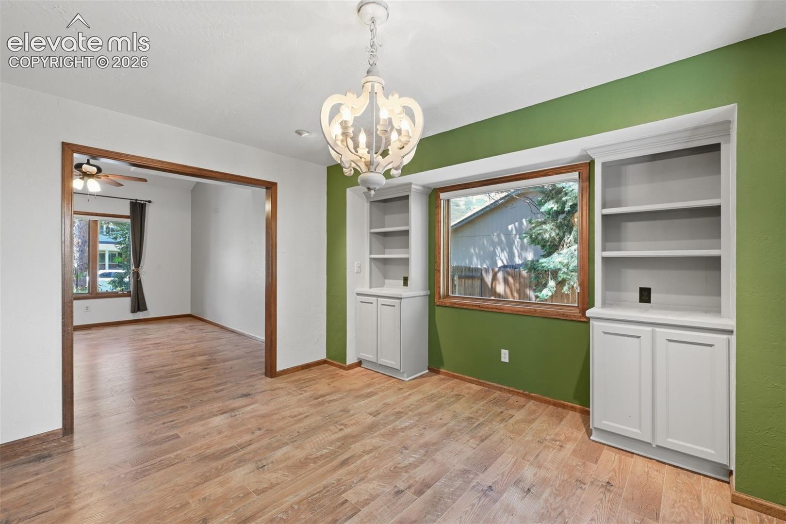 927 Oakwood Drive