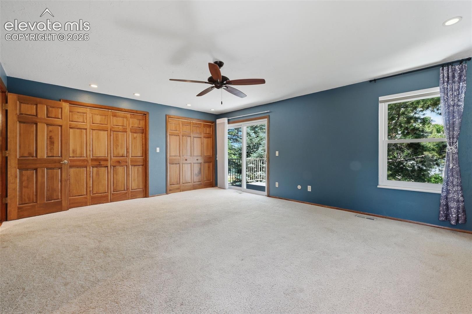 927 Oakwood Drive
