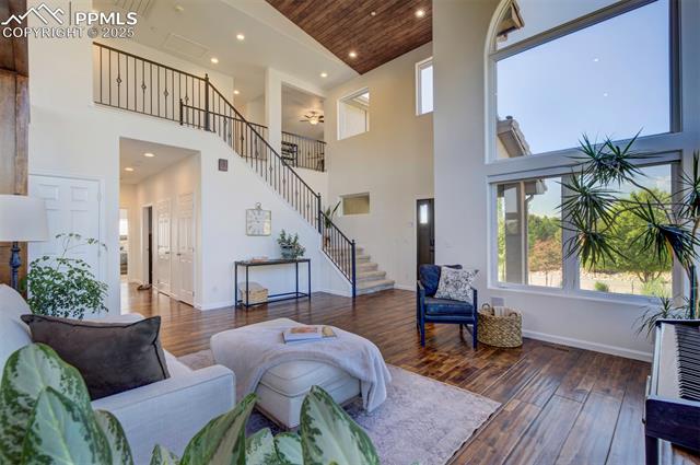 1455 Golden Hills Road