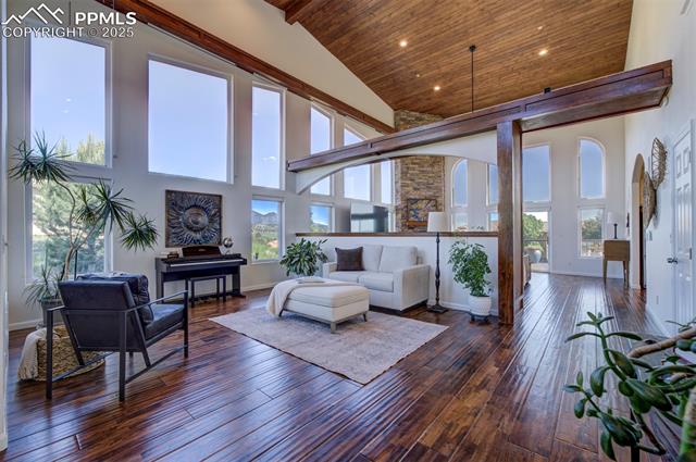 1455 Golden Hills Road