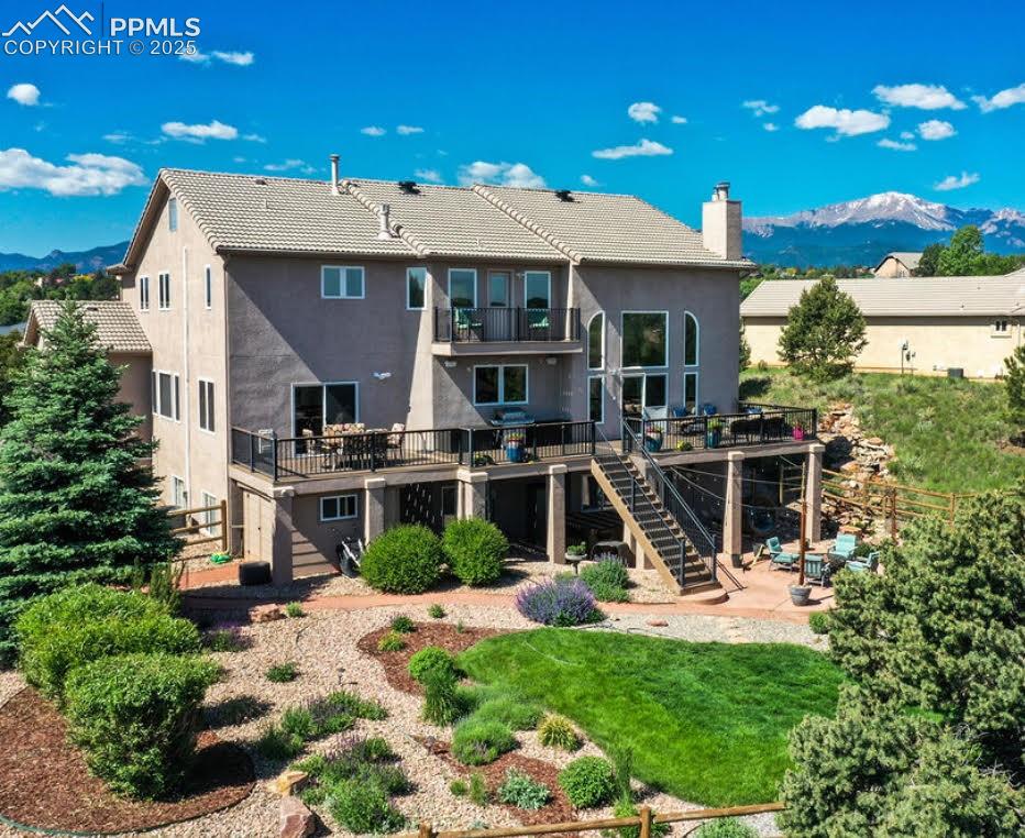 1455 Golden Hills Road