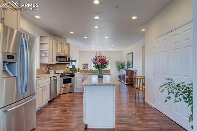 1455 Golden Hills Road