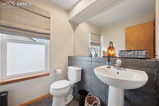 4364 Team Roper Place