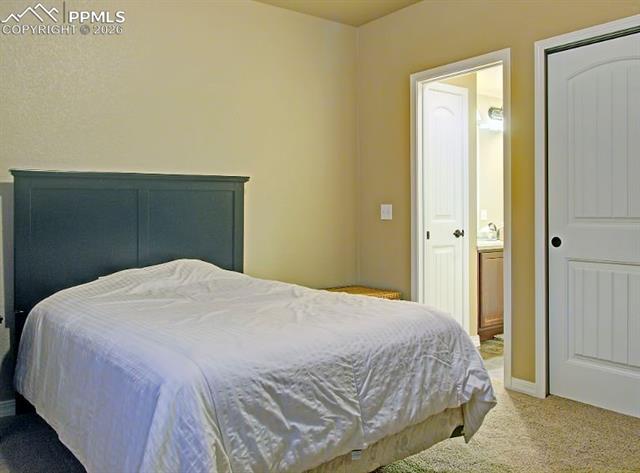 7104 Lindquist Court