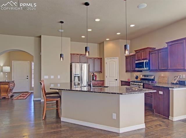 7104 Lindquist Court